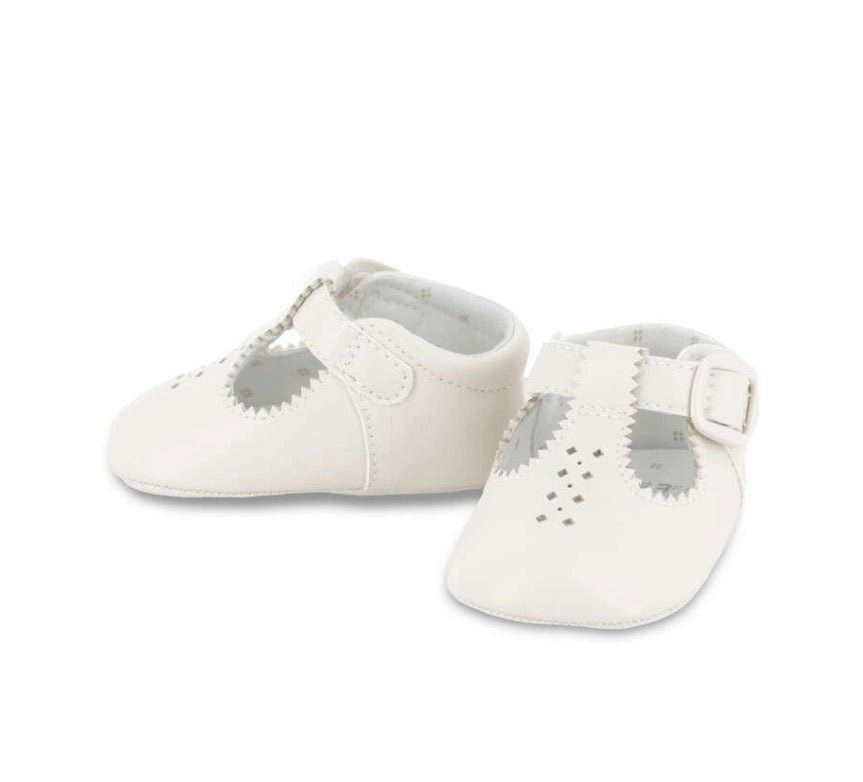SS26 Mayoral - Cream Soft Baby Shoes – This Little Piggy Ltd